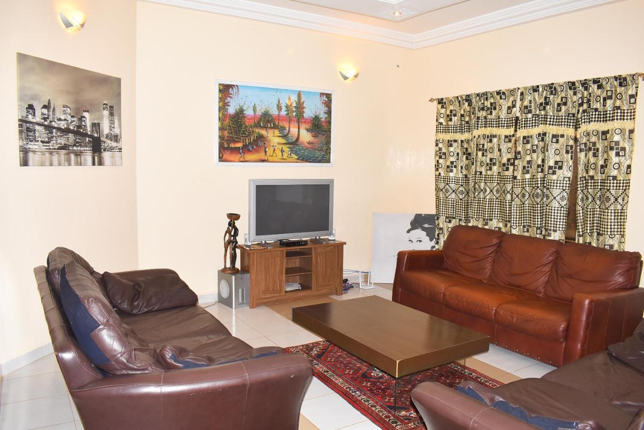 London Innn Gambia Brufut Εξωτερικό φωτογραφία